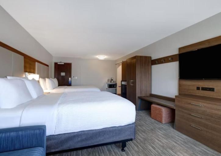 Holiday Inn Express & Suites - Detroit - Dearborn By Ihg Buitenkant foto