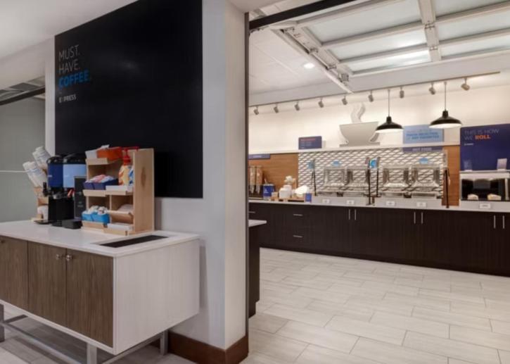 Holiday Inn Express & Suites - Detroit - Dearborn By Ihg Buitenkant foto
